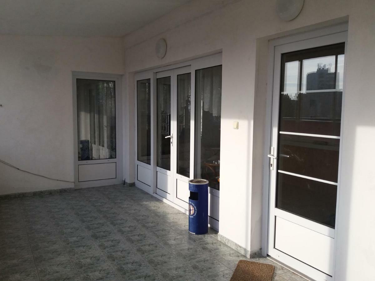 Apartament Hradna 9A Nové Zámky Zewnętrze zdjęcie