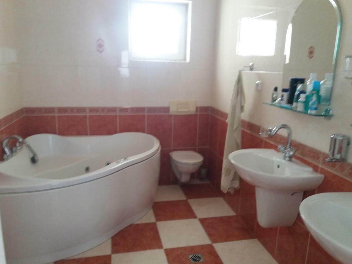 Apartament Hradna 9A Nové Zámky Zewnętrze zdjęcie