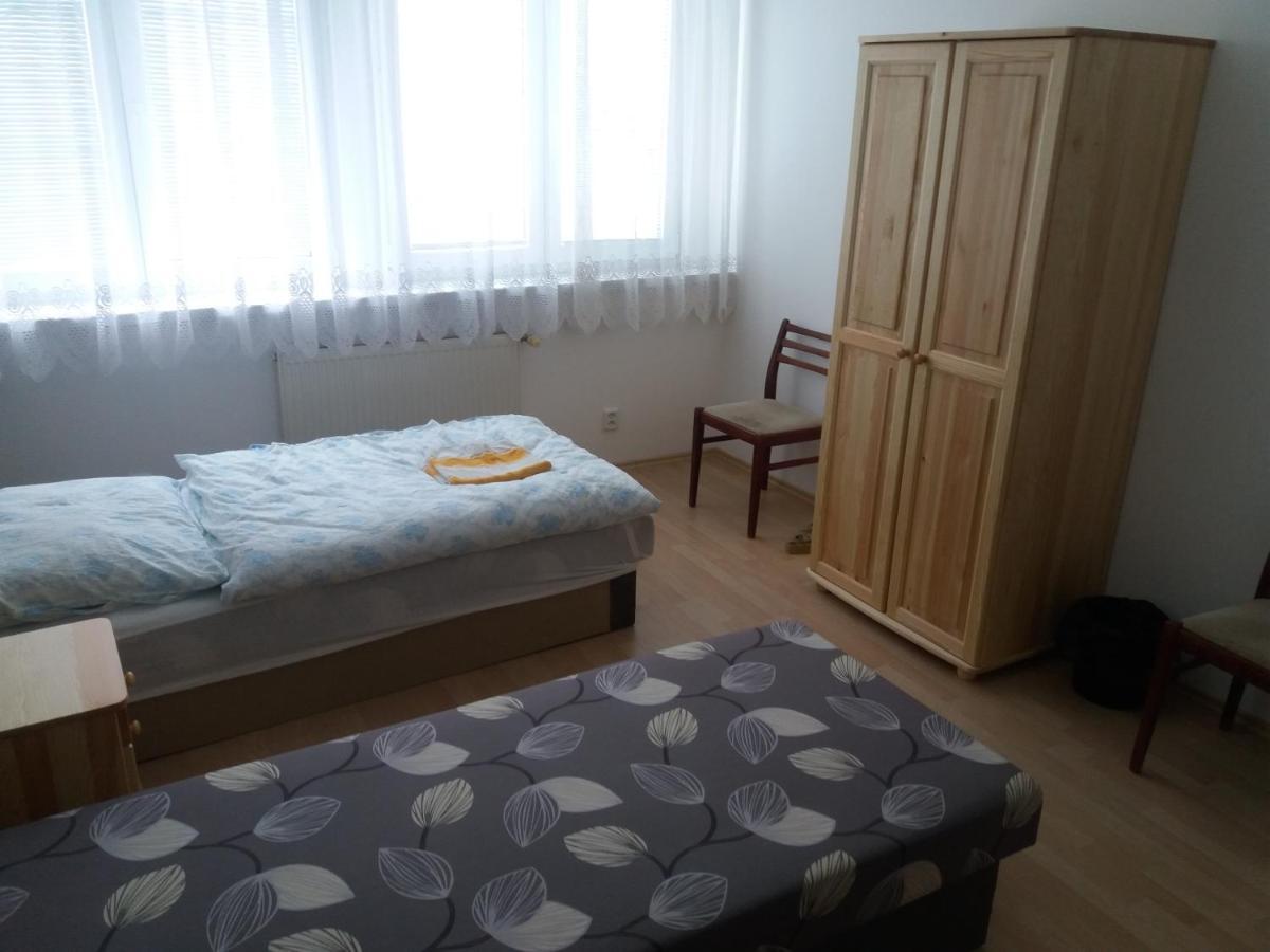 Apartament Hradna 9A Nové Zámky Zewnętrze zdjęcie